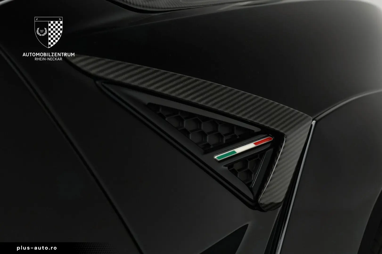 LAMBORGHINI Urus SE NOVITEC - LIVRARE RAPIDA!