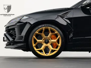 LAMBORGHINI Urus SE NOVITEC - LIVRARE RAPIDA!
