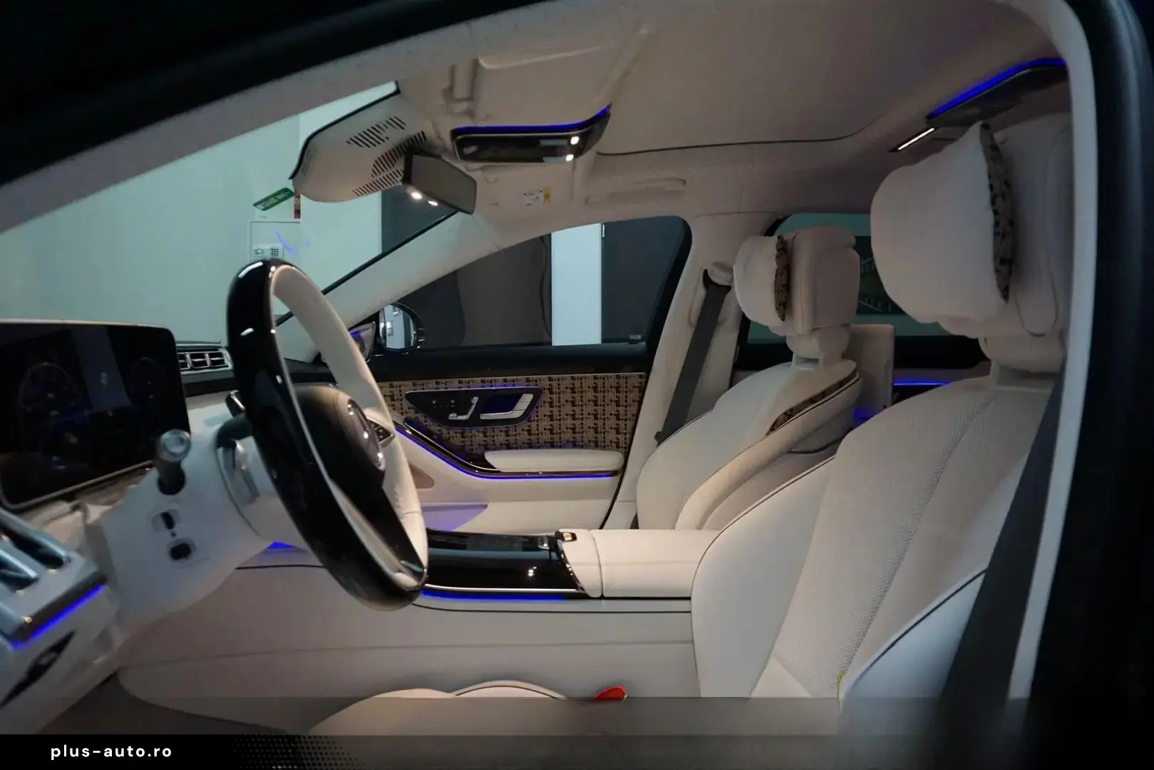 MERCEDES-BENZ S680 MAYBACH