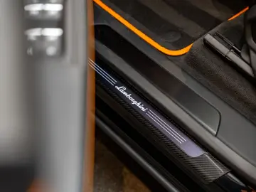 LAMBORGHINI Urus S Stoelmassage Hermes - LIVRARE RAPIDA!