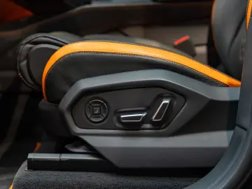 LAMBORGHINI Urus S Stoelmassage Hermes - LIVRARE RAPIDA!