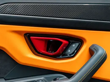 LAMBORGHINI Urus S Stoelmassage Hermes - LIVRARE RAPIDA!