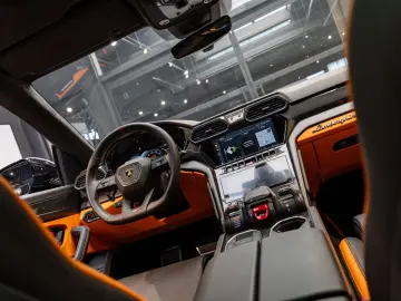 LAMBORGHINI Urus S Stoelmassage Hermes - LIVRARE RAPIDA!
