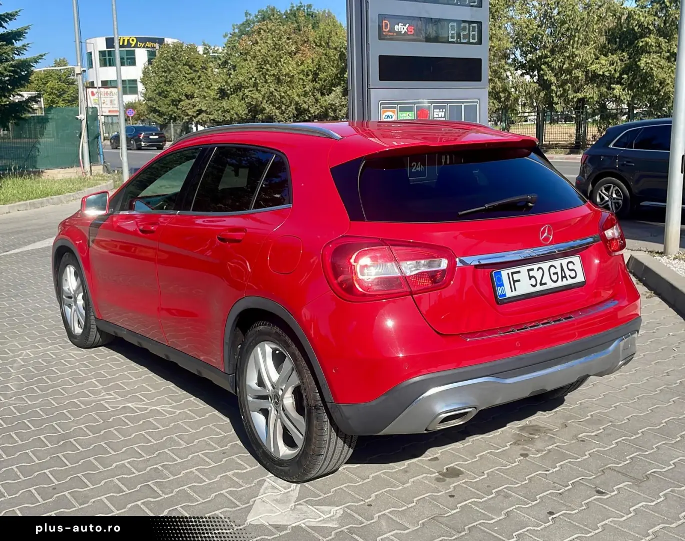 Mercedes-Benz GLA 220