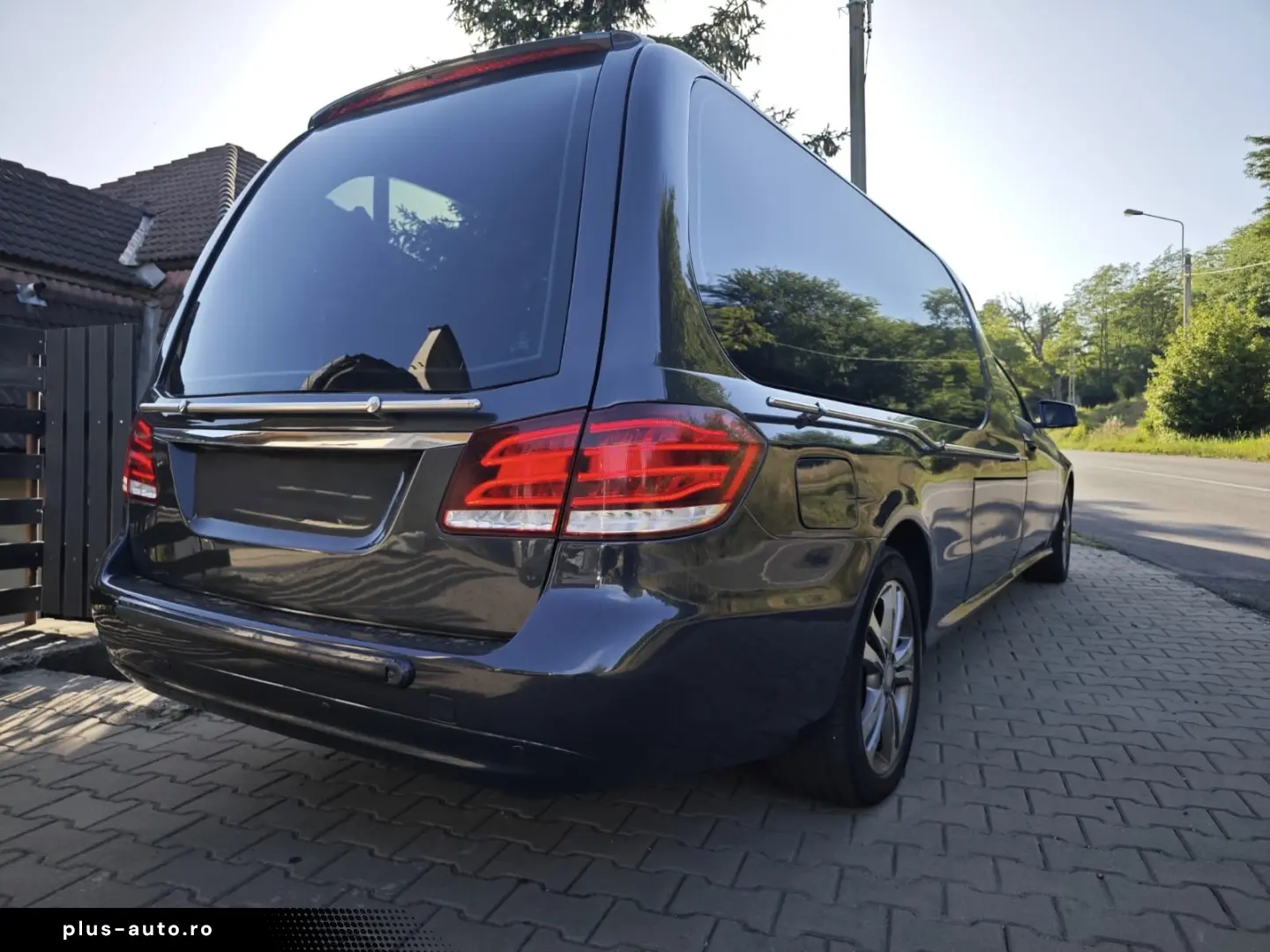 Mercedes-Benz E 250