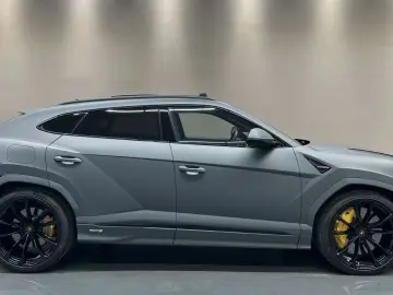 LAMBORGHINI Urus S - LIVRARE RAPIDA!