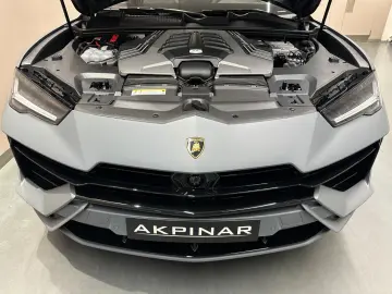 LAMBORGHINI Urus S - LIVRARE RAPIDA!