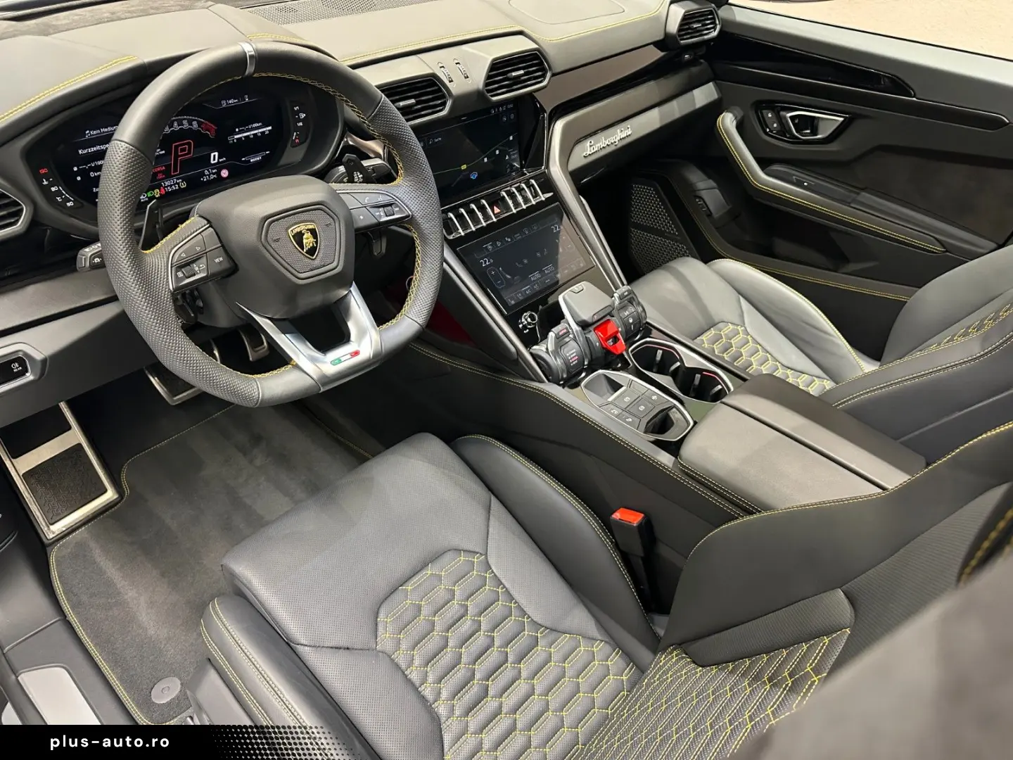 LAMBORGHINI Urus S - LIVRARE RAPIDA!