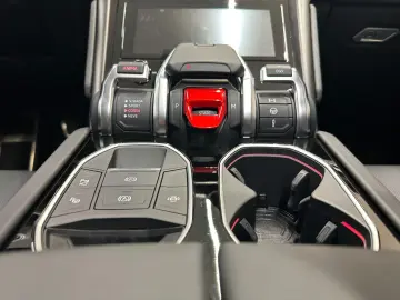 LAMBORGHINI Urus S - LIVRARE RAPIDA!