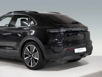 PORSCHE Macan 4 Electric PASM - LIVRARE RAPIDA!
