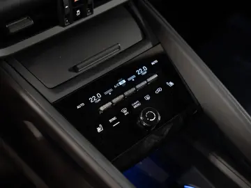 PORSCHE Macan 4 Electric PASM - LIVRARE RAPIDA!