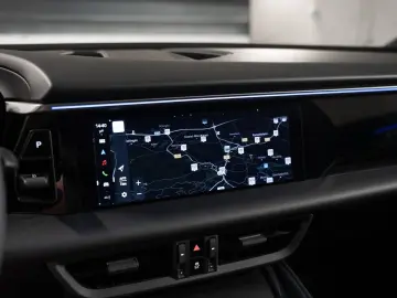 PORSCHE Macan 4 Electric PASM - LIVRARE RAPIDA!