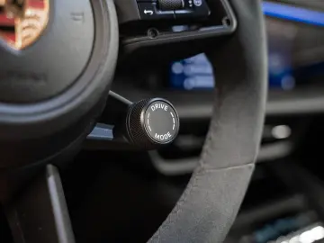 PORSCHE Macan 4 Electric PASM - LIVRARE RAPIDA!