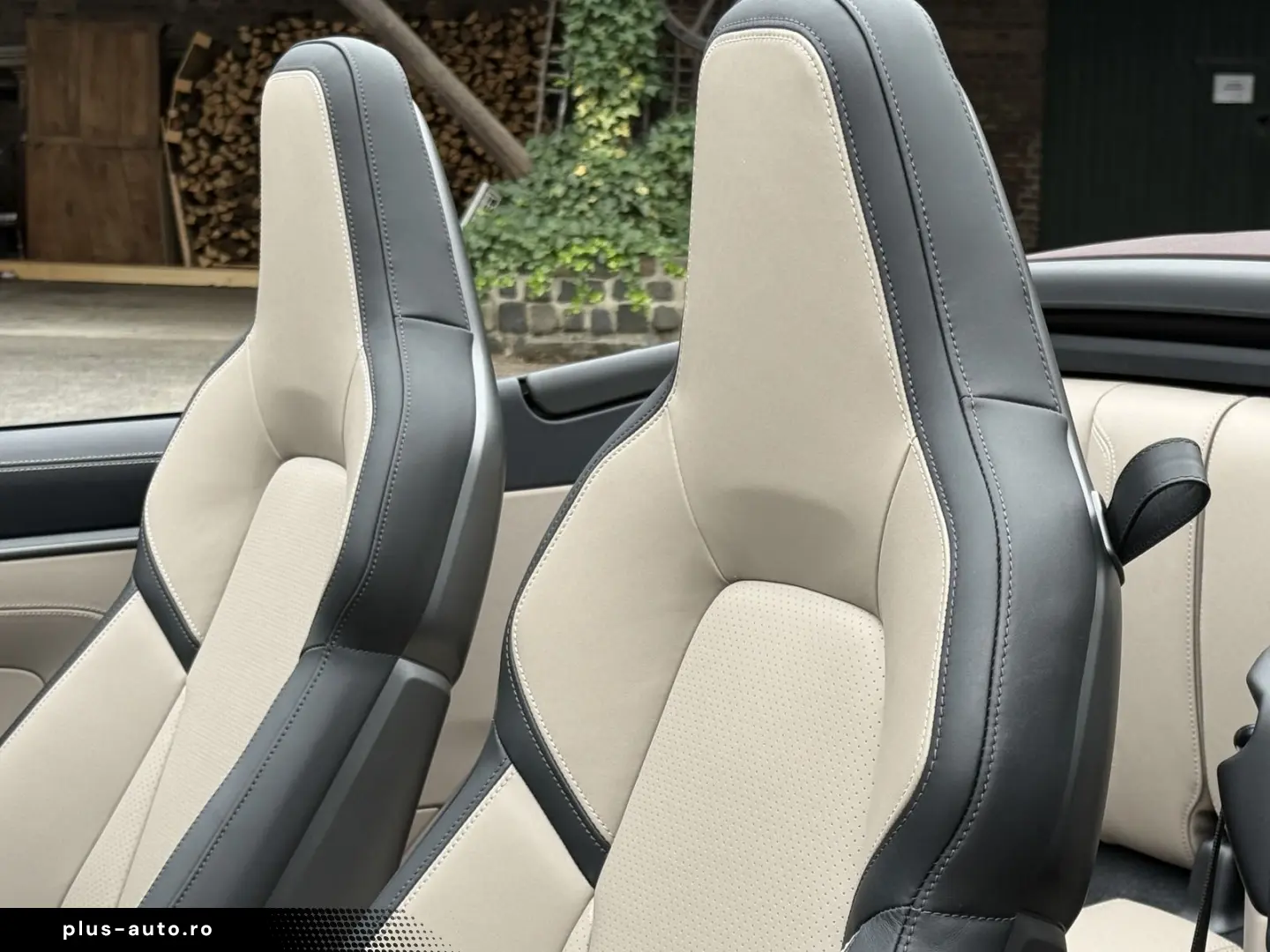 PORSCHE 992 911 Carrera Cabriolet - LIVRARE RAPIDA!