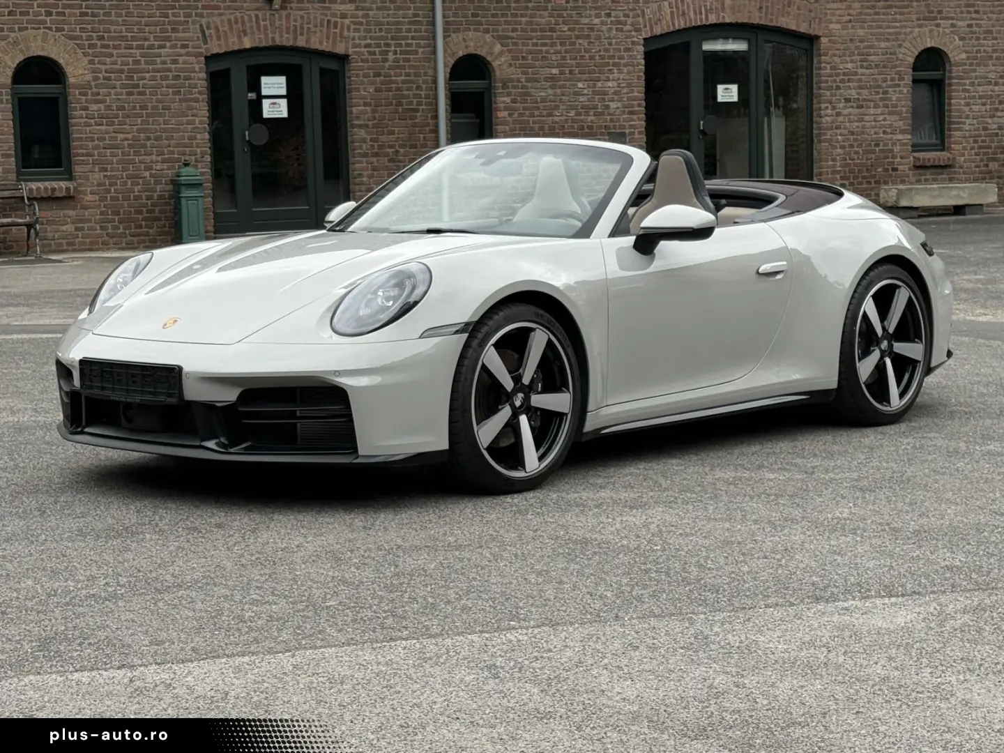 PORSCHE 992 911 Carrera Cabriolet - LIVRARE RAPIDA!