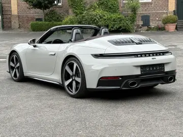 PORSCHE 992 911 Carrera Cabriolet - LIVRARE RAPIDA!
