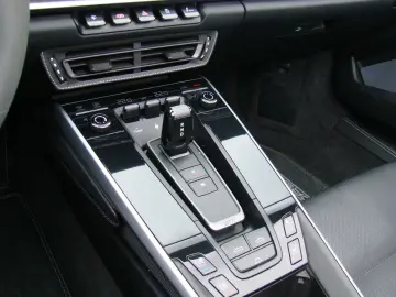 PORSCHE 992 Turbo S Matrix Lift - LIVRARE RAPIDA!