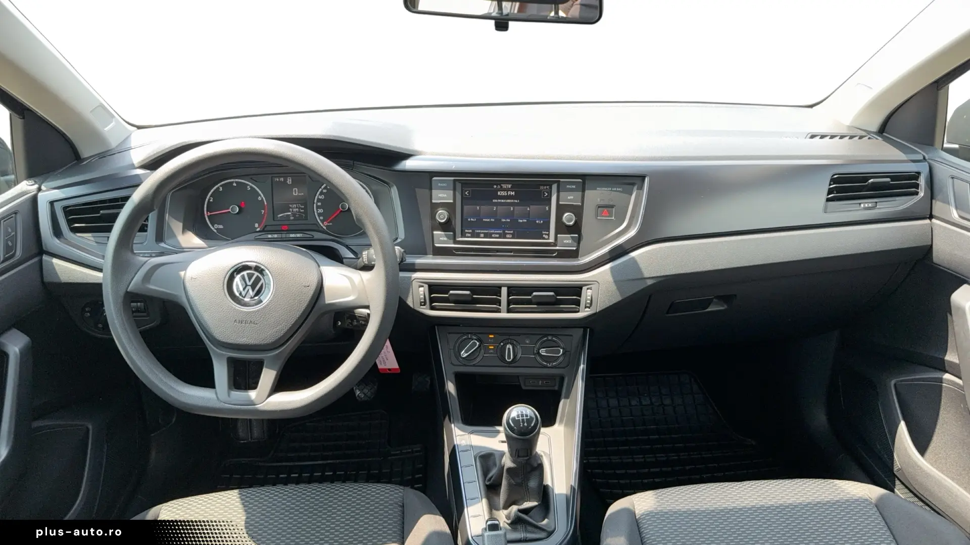 VW Polo Trendline 1.0 4 usi