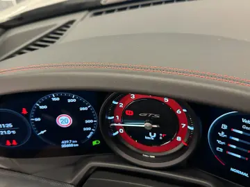 PORSCHE 992 Targa 4 GTS  Full options