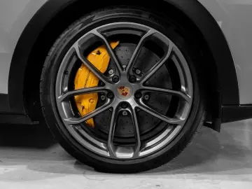 PORSCHE Cayenne Coupe Turbo GT Burmester 3D HE LED