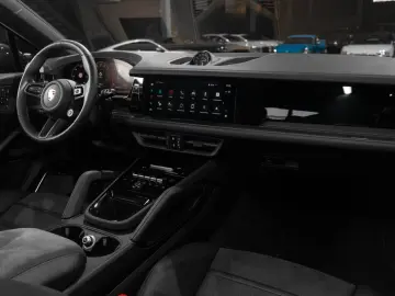 PORSCHE Cayenne Coupe GTS Individual 360 PCCB Burmester