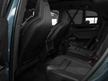 PORSCHE Cayenne Coupe GTS Individual 360 PCCB Burmester