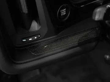 PORSCHE Cayenne Coupe GTS Individual 360 PCCB Burmester
