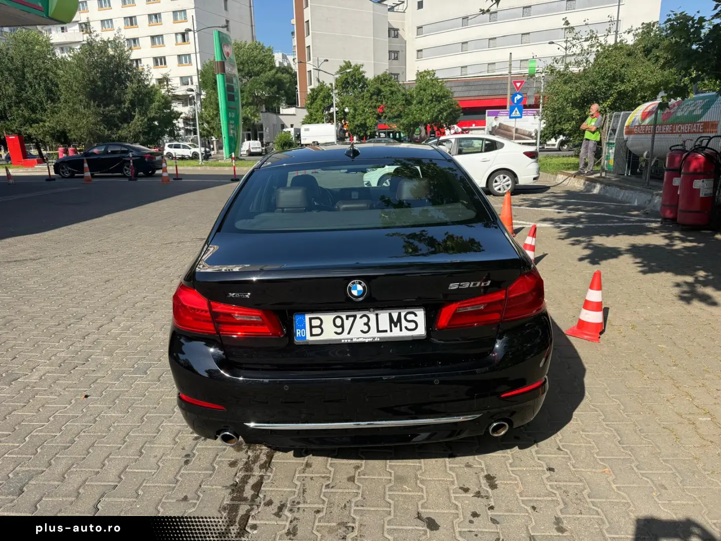 BMW 530