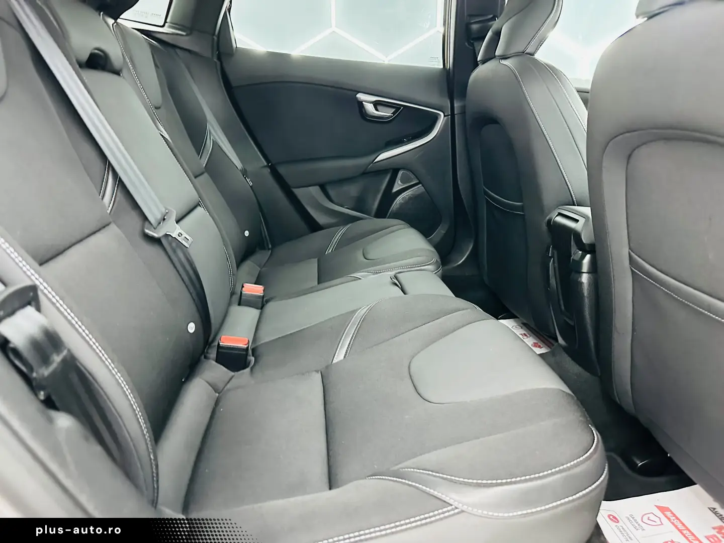 VOLVO V40 2017 2.0D E6 Garantie 12 Luni Rate Avans 0 Doar Cu