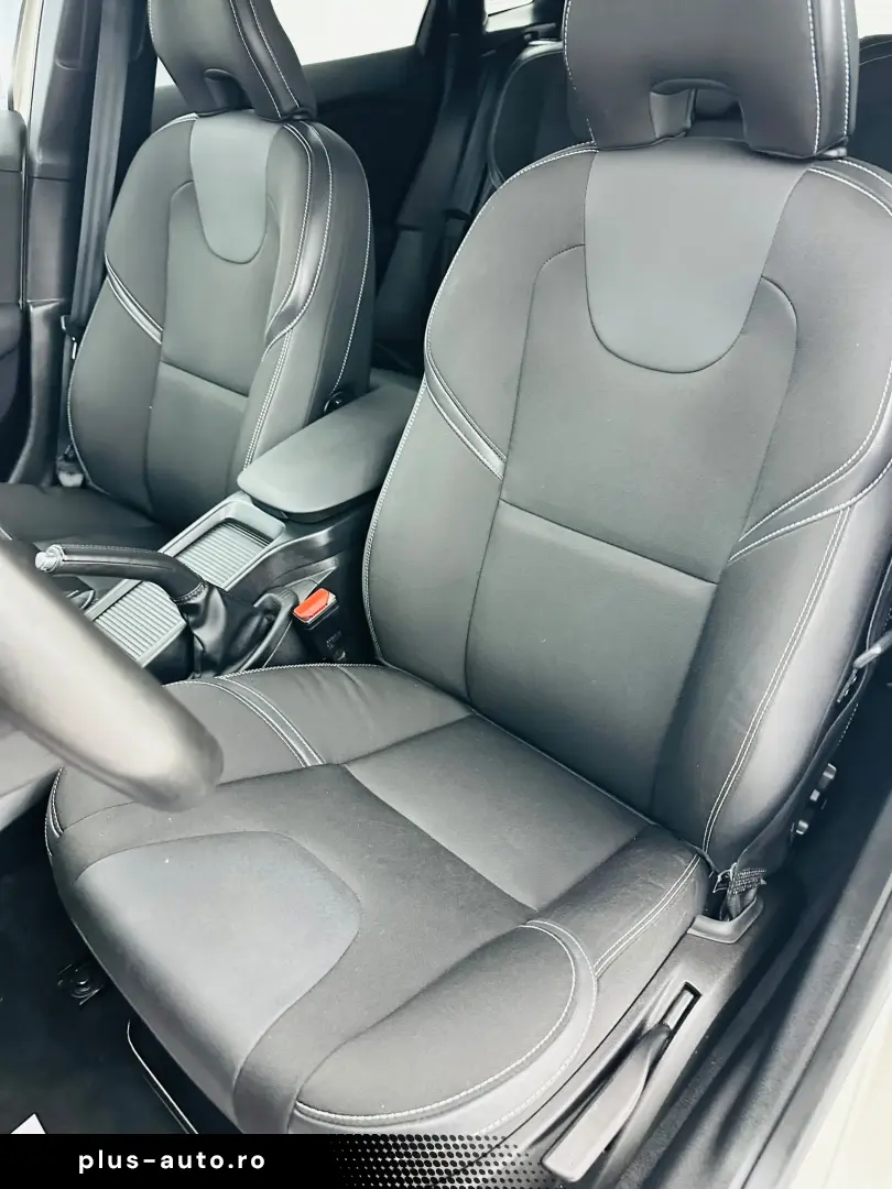 VOLVO V40 2017 2.0D E6 Garantie 12 Luni Rate Avans 0 Doar Cu