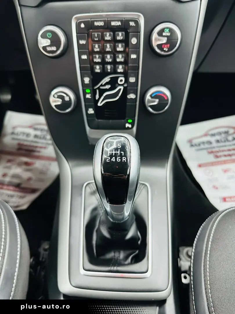 VOLVO V40 2017 2.0D E6 Garantie 12 Luni Rate Avans 0 Doar Cu
