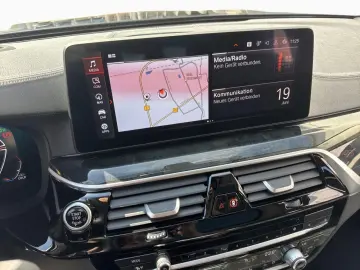 BMW 540iA xDrive Luxury LivePro Laser GSD KomSi HUD
