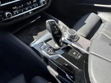 BMW 540iA xDrive Luxury LivePro Laser GSD KomSi HUD