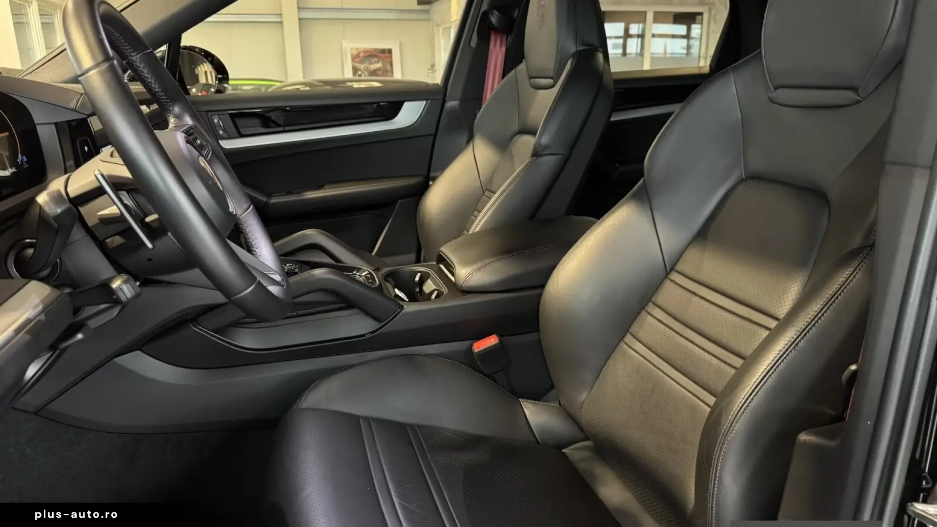 Porsche Cayenne Coupe Black Matrix  Finanțare Leasing
