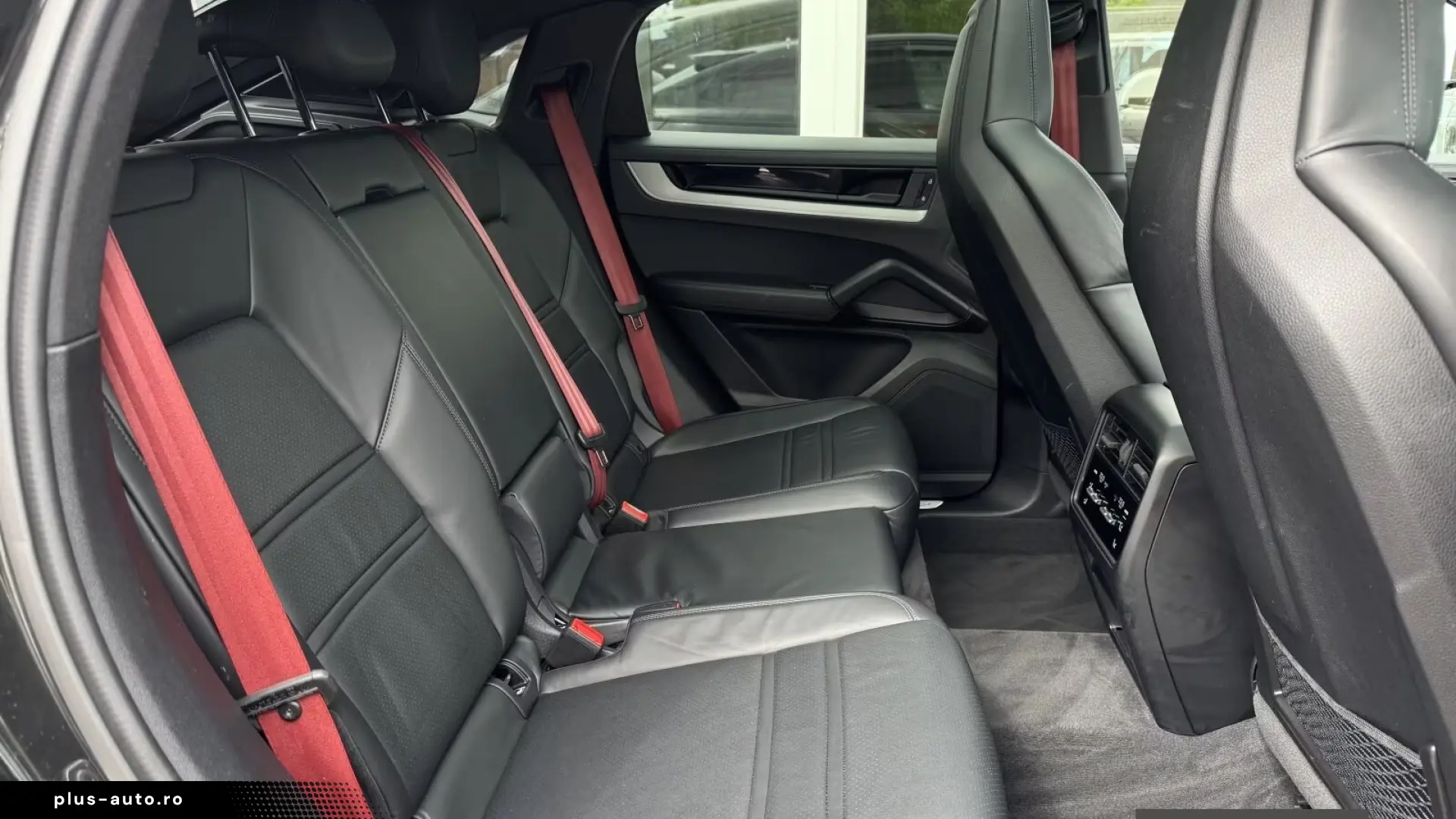 Porsche Cayenne Coupe Black Matrix  Finanțare Leasing