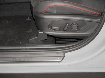 Hyundai TUCSON 1.6 TGDI N-Line X 4WD VOLLAUSSTATTU LAGER