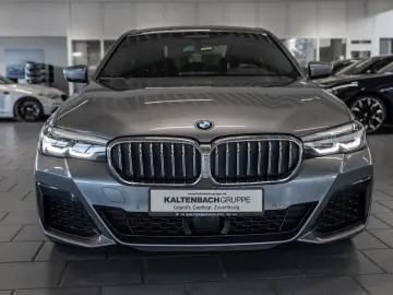 BMW 545 e xDrive M-Sport AHK LED ACC W-LAN NAVI SHZ