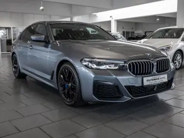 BMW 545 e xDrive M-Sport AHK LED ACC W-LAN NAVI SHZ