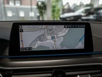 BMW 545 e xDrive M-Sport AHK LED ACC W-LAN NAVI SHZ