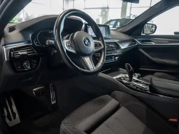 BMW 545 e xDrive M-Sport AHK LED ACC W-LAN NAVI SHZ
