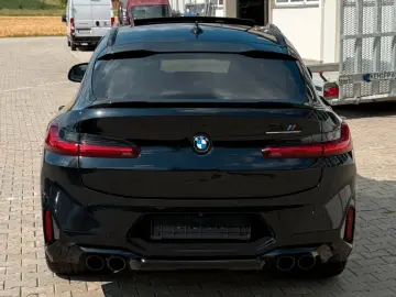 BMW X4 M Competition Pano AHK Carbon Sitzbelüftung