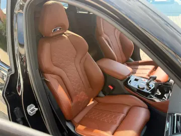 BMW X4 M Competition Pano AHK Carbon Sitzbelüftung