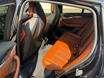 BMW X4 M Competition Pano AHK Carbon Sitzbelüftung