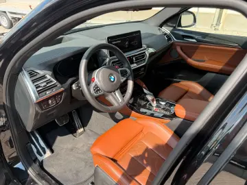 BMW X4 M Competition Pano AHK Carbon Sitzbelüftung