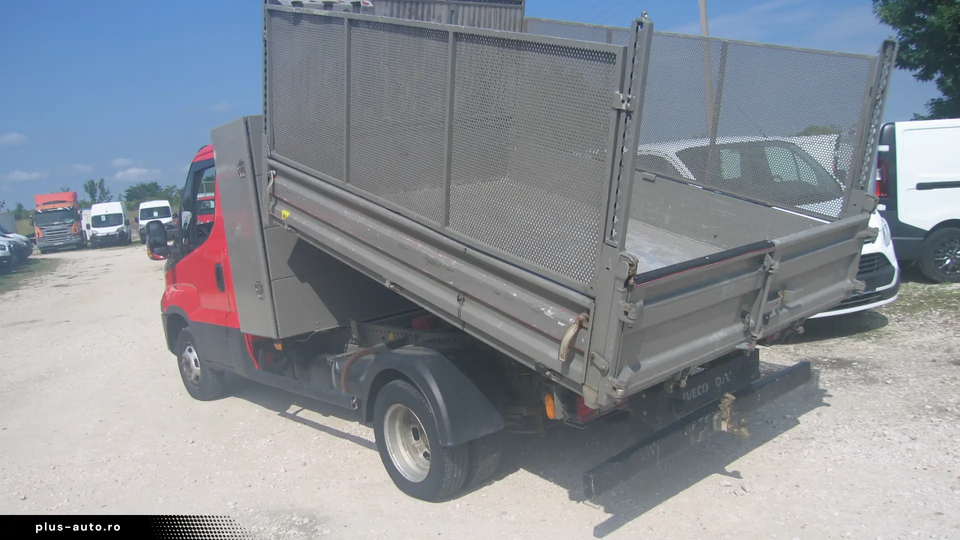 VAND  IVECO DAILY 3 LOC. BASCULABIL   AC. 2018.