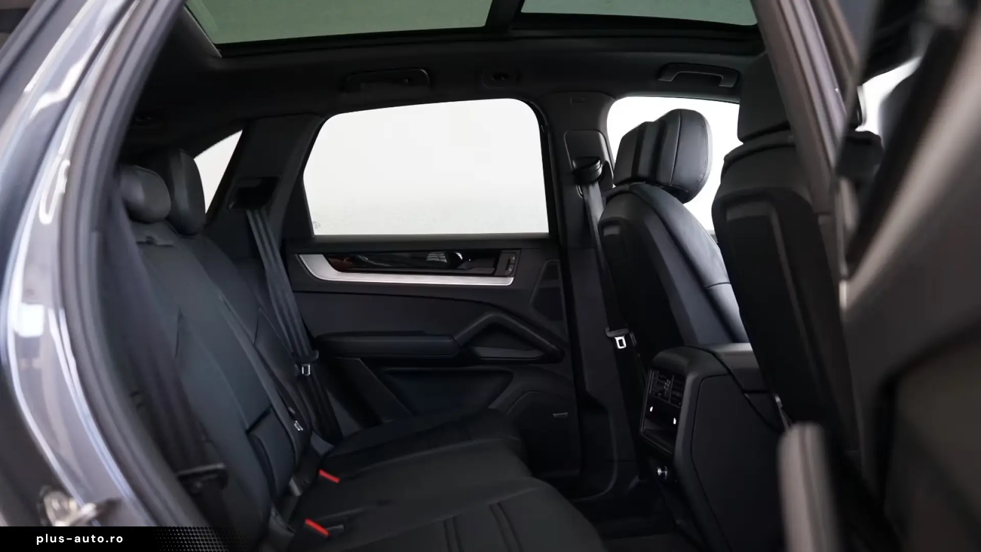 Porsche Cayenne S E-hybrid   Finanțare Leasing