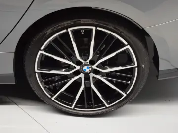 BMW 218 i M Sport Gran Coupé HuD Pano Schale ACC