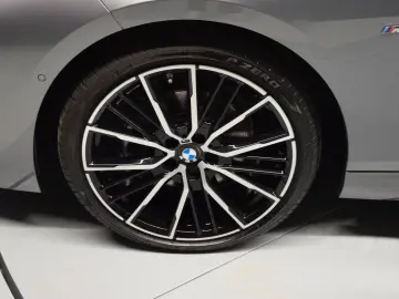 BMW 218 i M Sport Gran Coupé HuD Pano Schale ACC