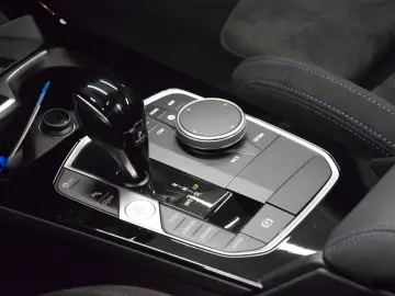 BMW 218 i M Sport Gran Coupé HuD Pano Schale ACC