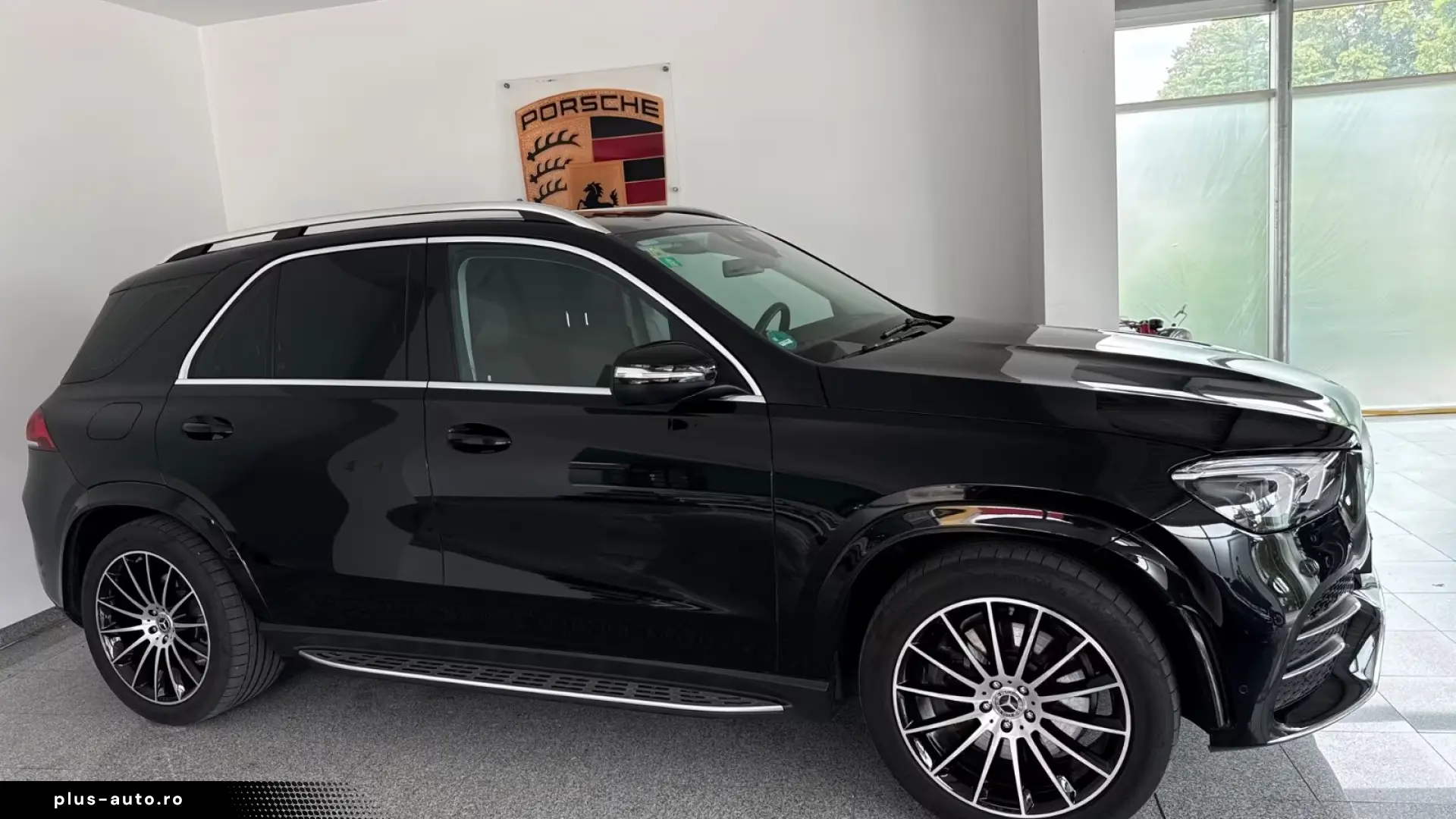 Mercedes-Benz GLE 350e 4M AMG   Finanțare Leasing